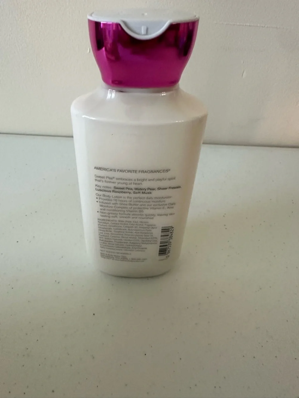Bath & Body Works Sweet Pea Lotion - White Bottle with Pink Cap NWT